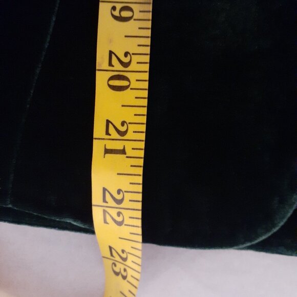 Tahari Velvet Blazer - Picture 14 of 14